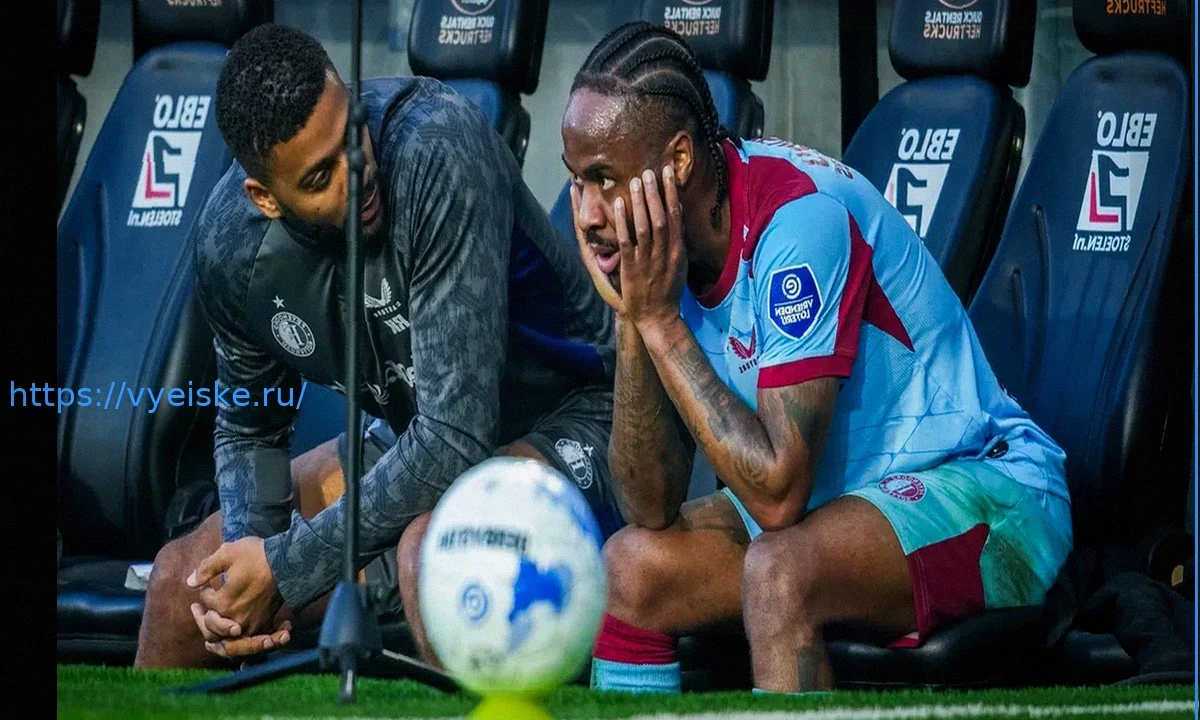 Первый гол Стерлинга за «Фейеноорд» вызвал споры: Ван Перси снова под давлением